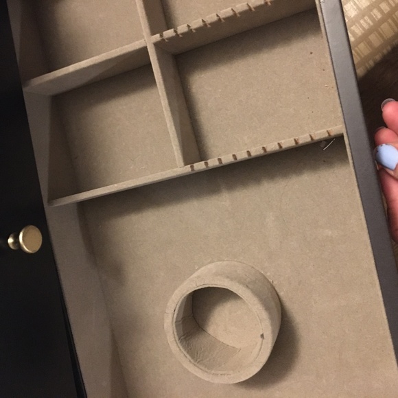 Wooden Jewlery Box - Picture 3 of 4